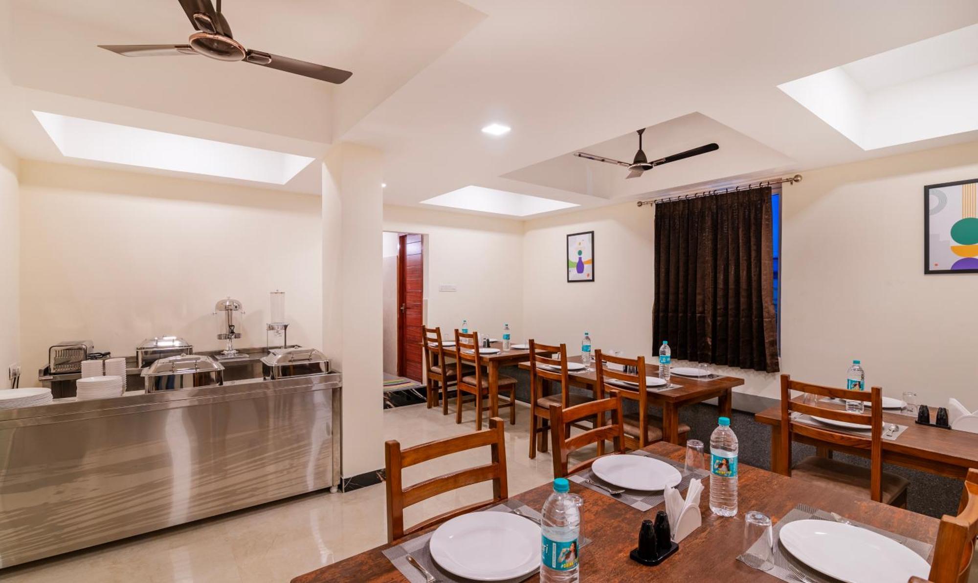 Отель Treebo Rakshitha, Porur Ченнаи Экстерьер фото